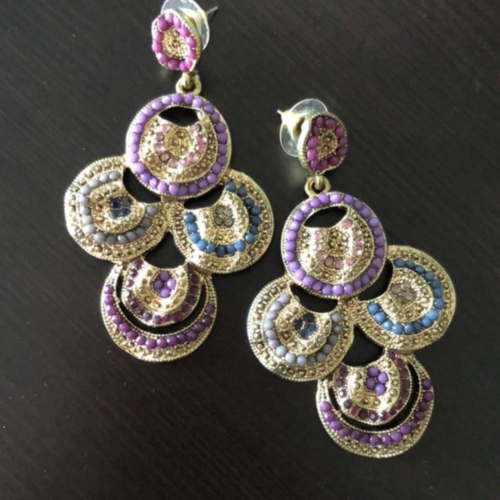 Dangle earrings